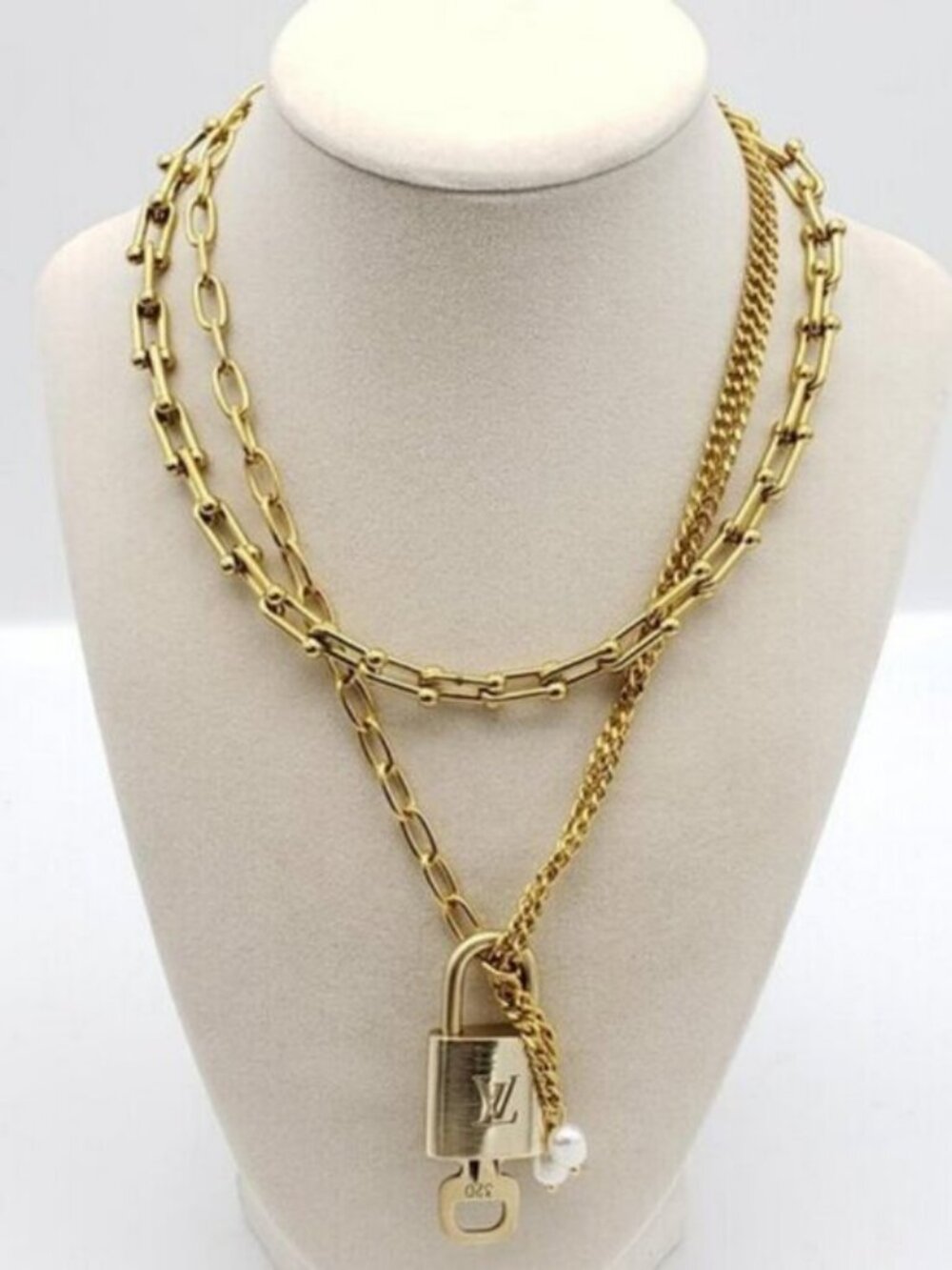 Double Chain Necklace with Authentic Louis Vuitton Padlock Pendant & Fresh Pearl - Picture 12 of 12